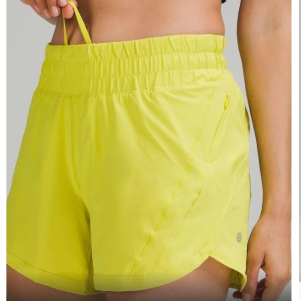 Lululemon track that shorts 5” mid rise
